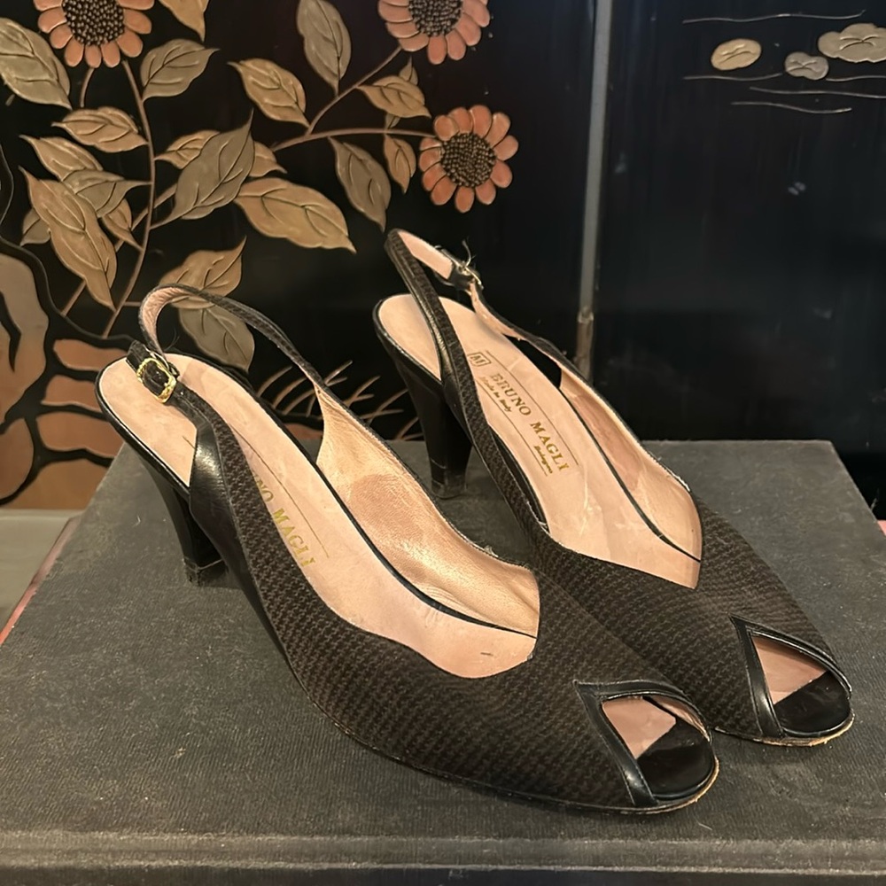 Vintage Bruno Magli black slingback heels size 9.5